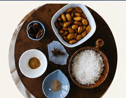 Alimentos ricos en triptófano: almendras, semillas, arroz