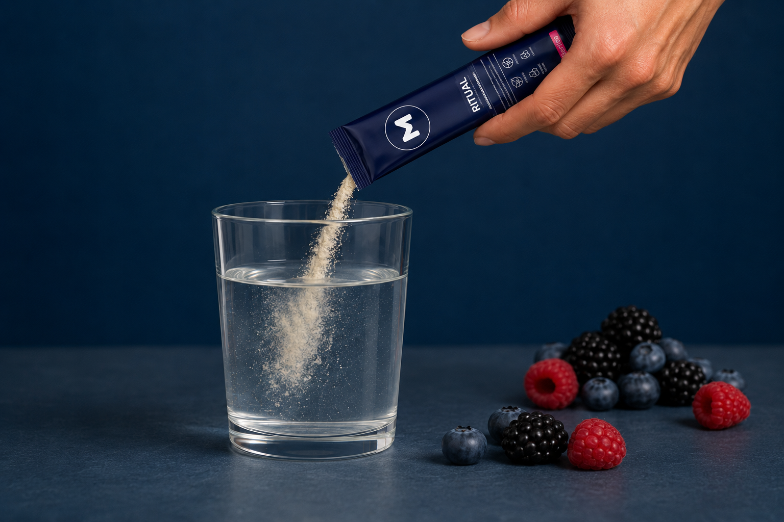 Sachet de RITUAL disuelto en un vaso de agua