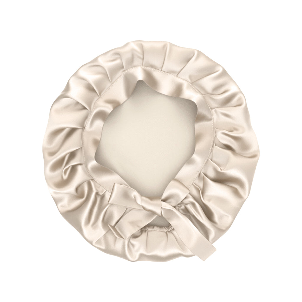 Turbante seda mulberry puesto en cabello, proteccion nocturna para pelo tratado - Mas Descanso